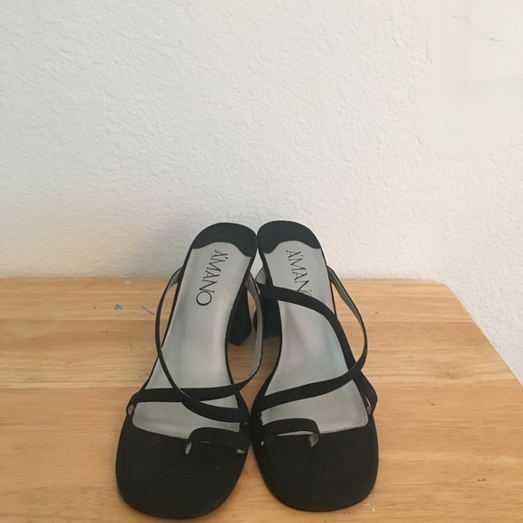 A’mano Open-Toe Multi-Strap Chunky Heel Mules - Picture 3 of 10